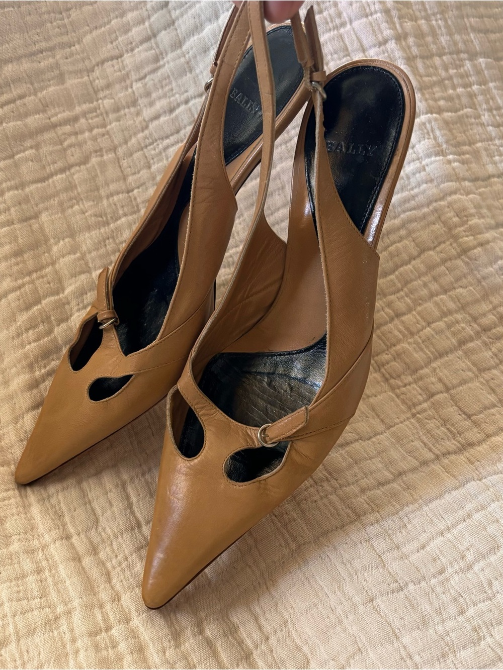 BALLY Tan Leather Slingback Pumps size 39.5